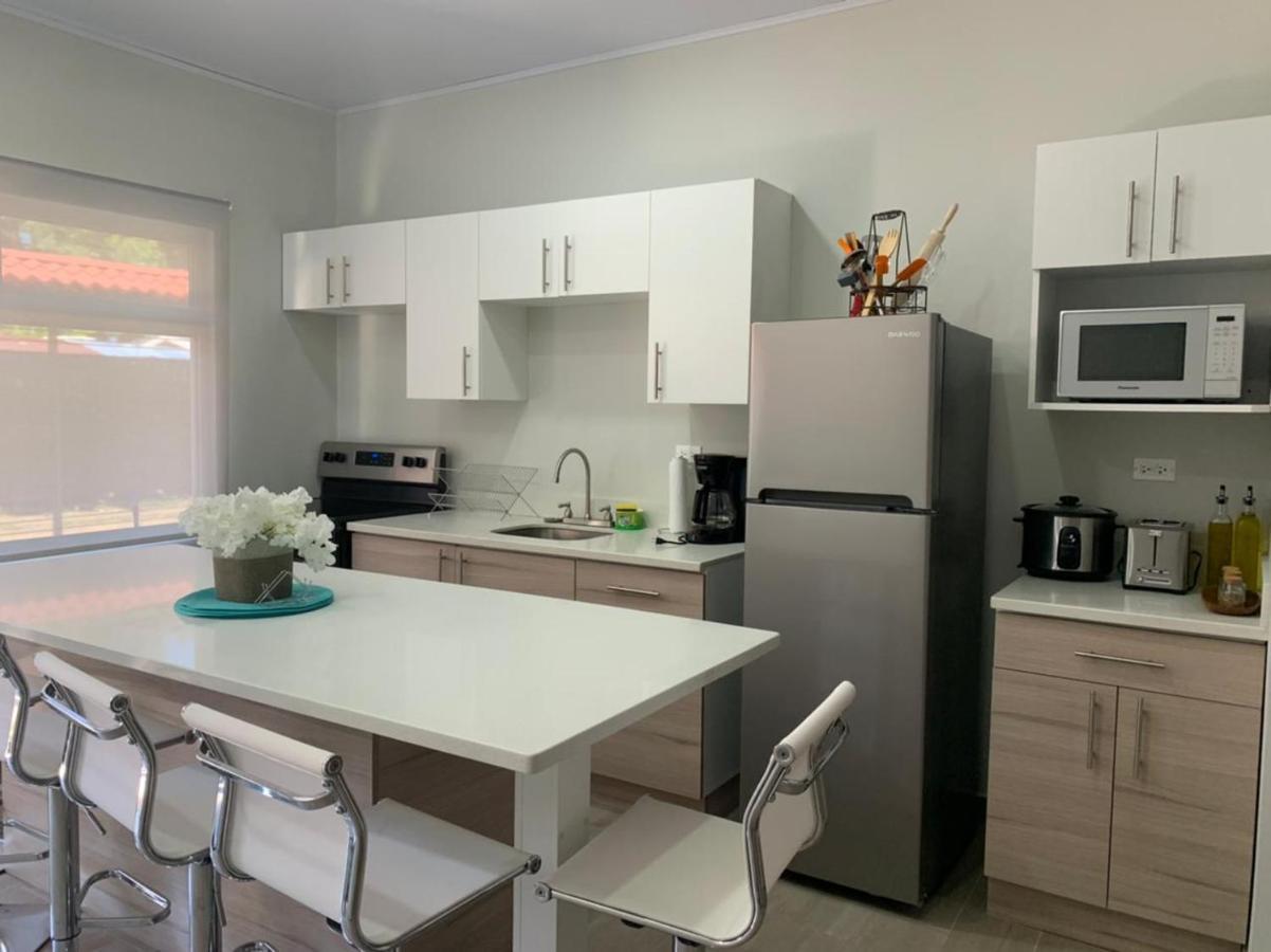 Apartamentos Ganesha Jacó Екстериор снимка