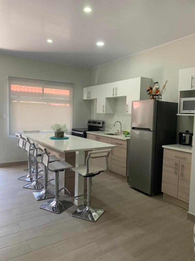Apartamentos Ganesha Jacó Екстериор снимка